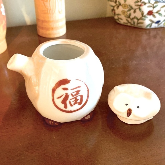 Daiso owl soy sauce porcelain pot from Japan  🇯🇵🦉🫖🥢🍣🍶 - Picture 3 of 4